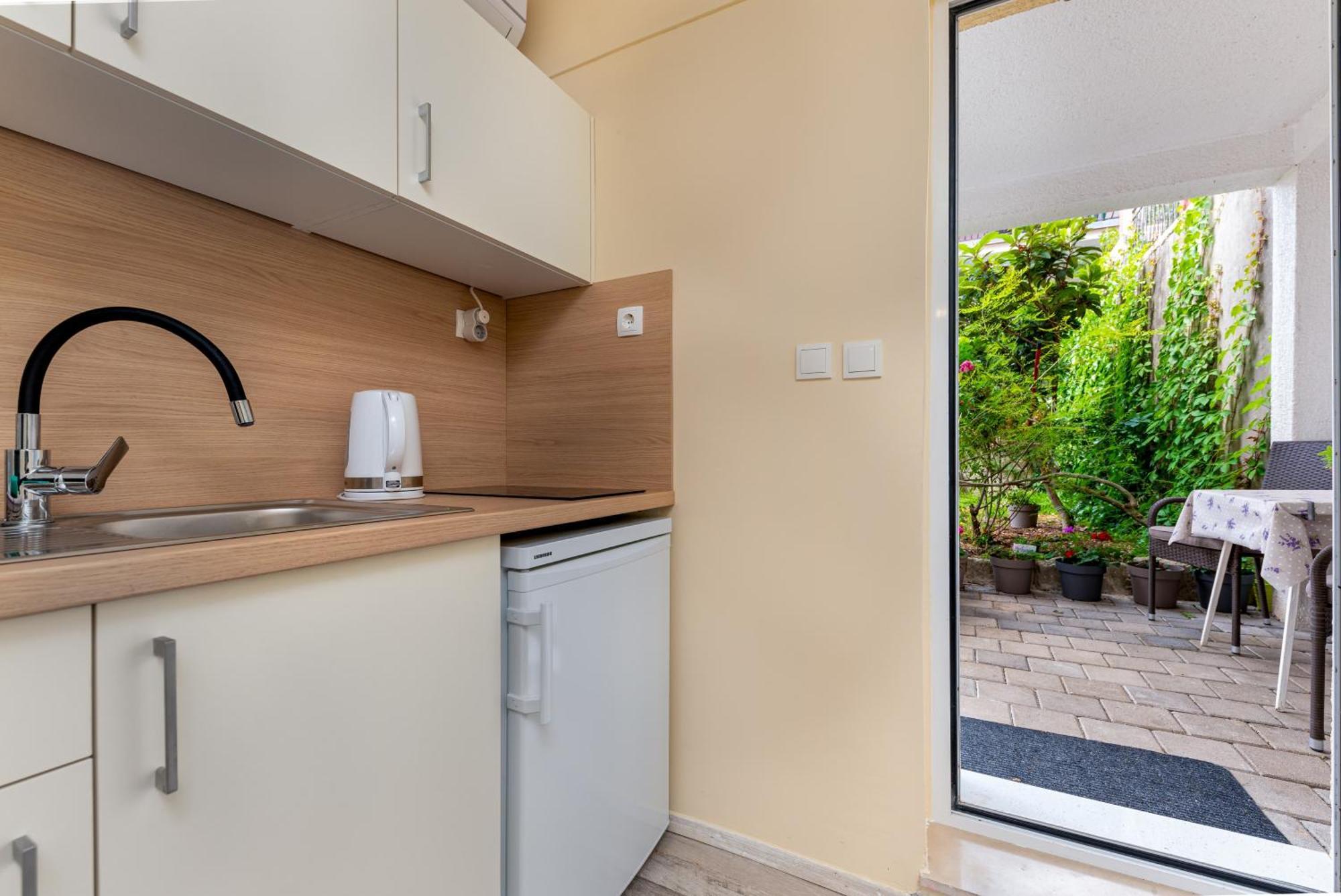 Apartments Gisela Makarska Room photo