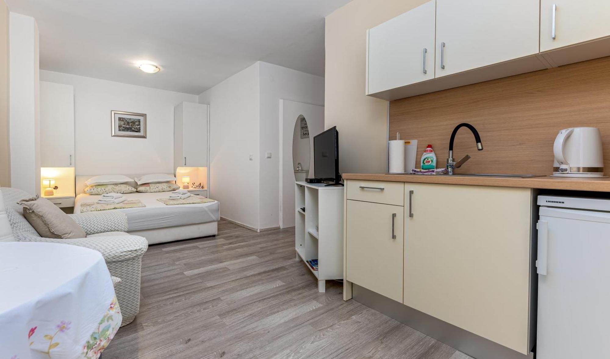 Apartments Gisela Makarska Room photo