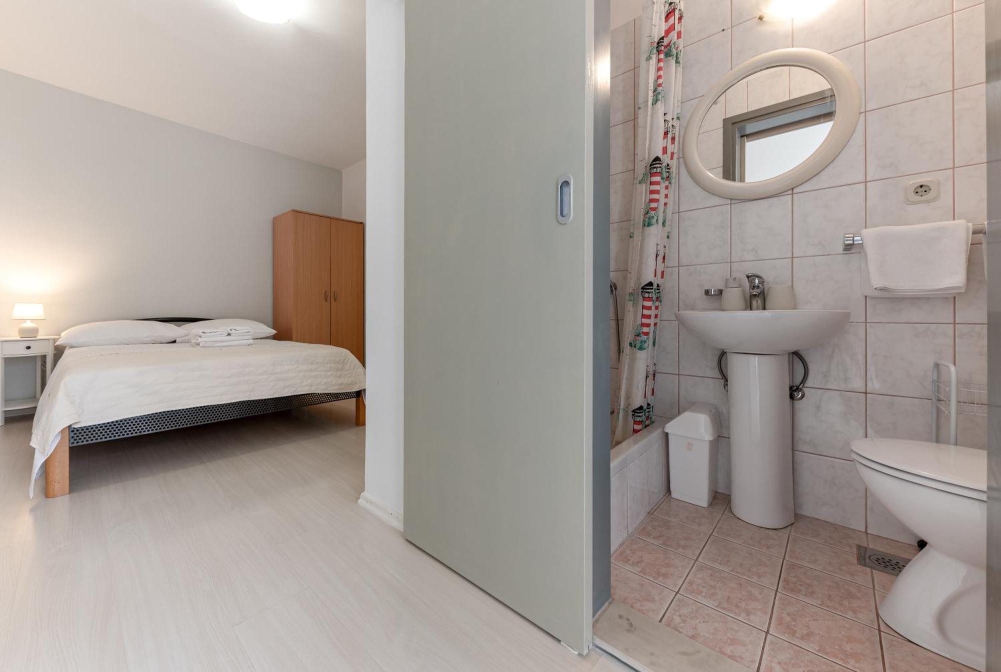 Apartments Gisela Makarska Room photo