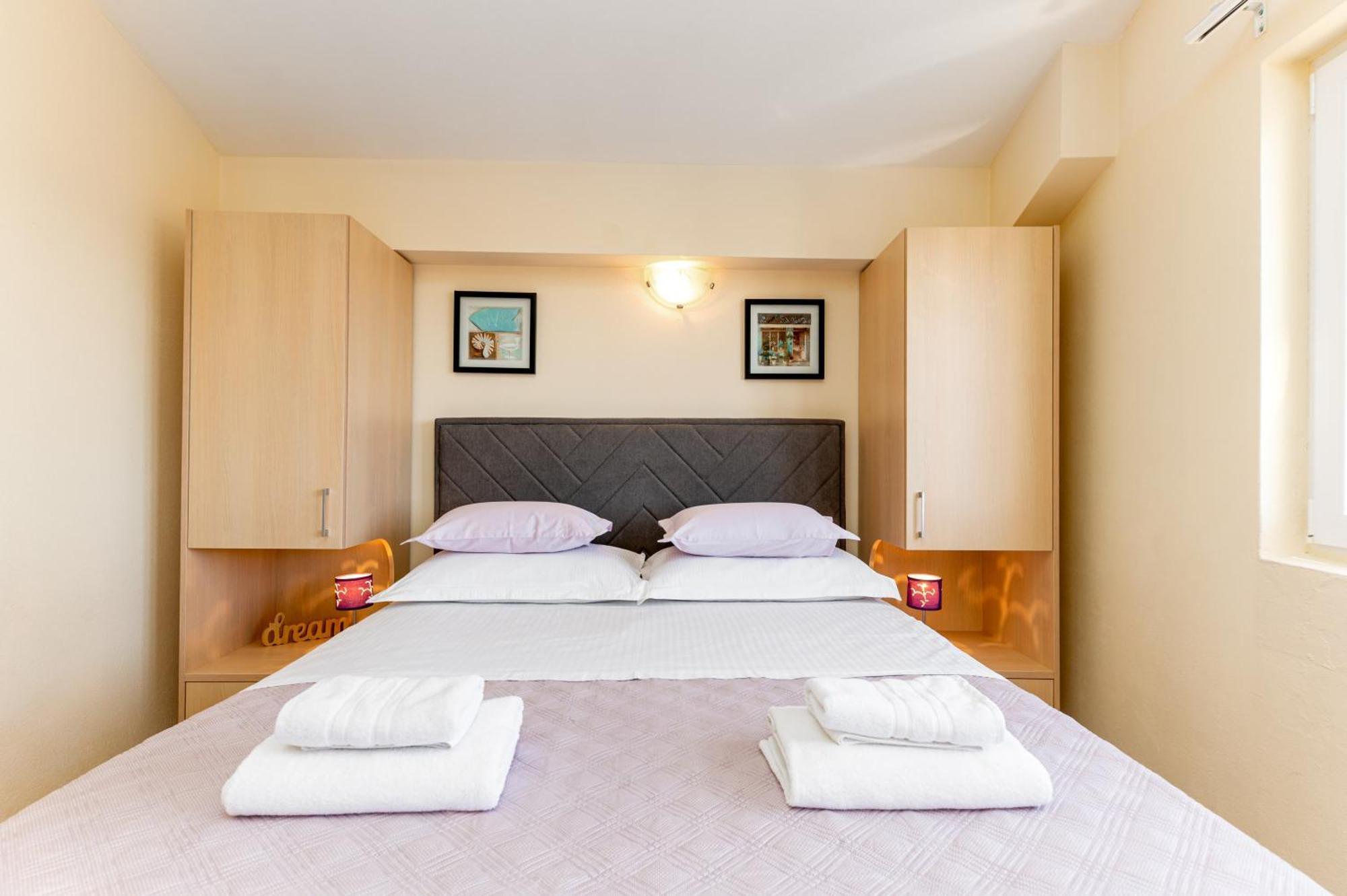 Apartments Gisela Makarska Room photo